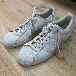 Adidas Superstar Sneakers
